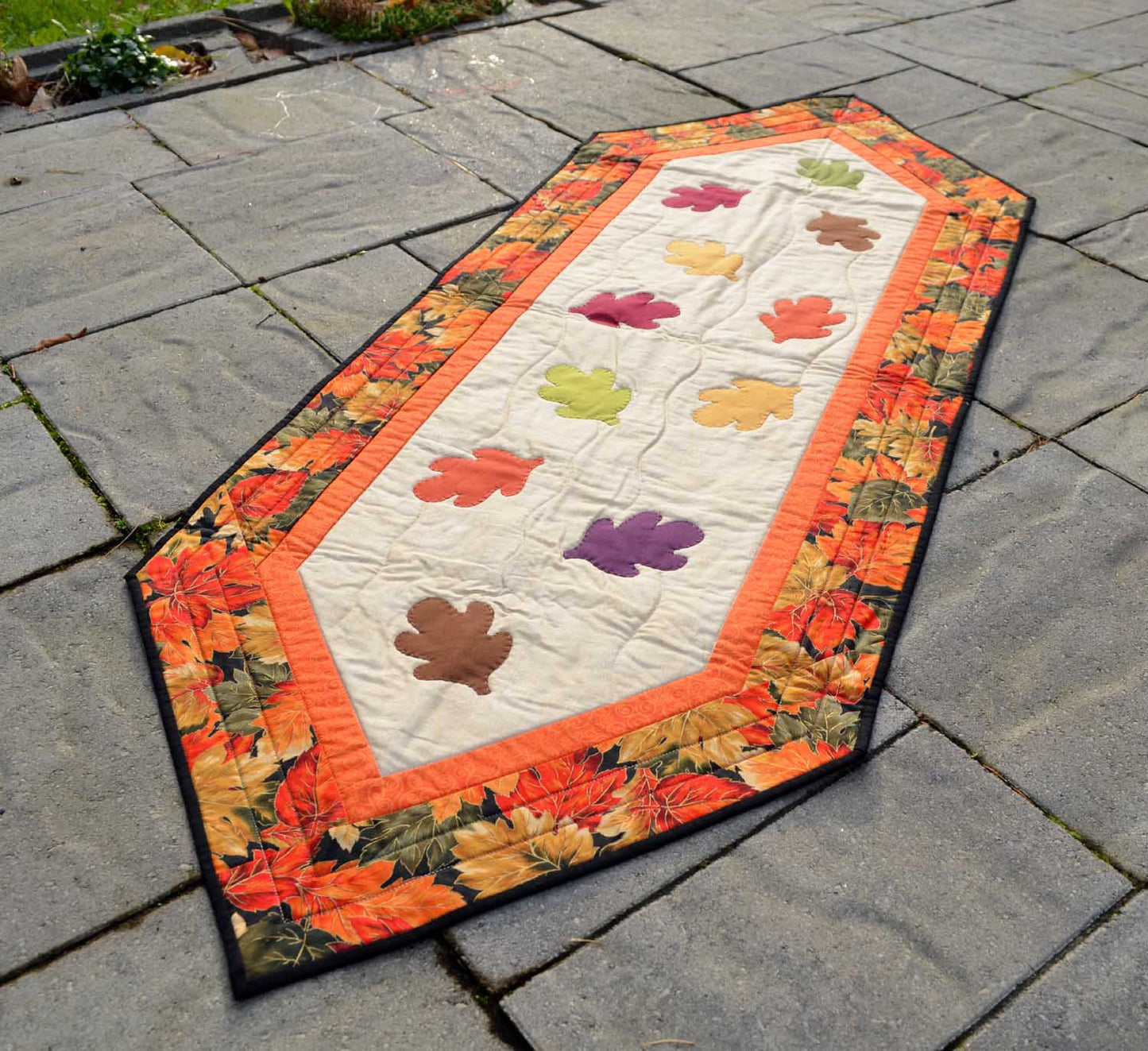 Table Runner - Fall Leaves